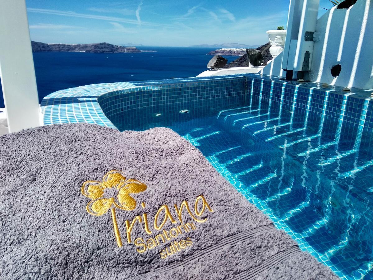 Iriana Suites Firá Buitenkant foto