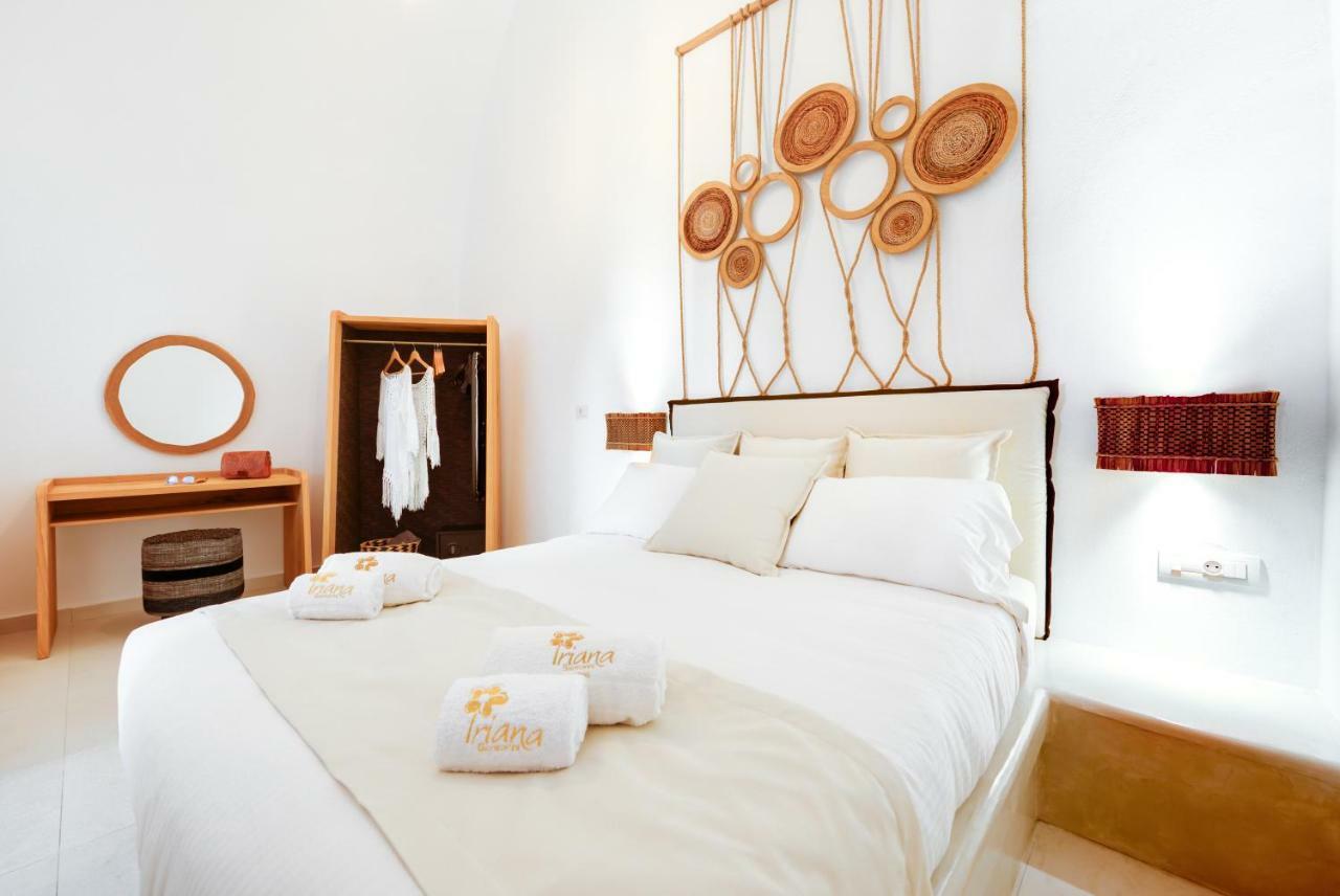 Iriana Suites Firá Buitenkant foto