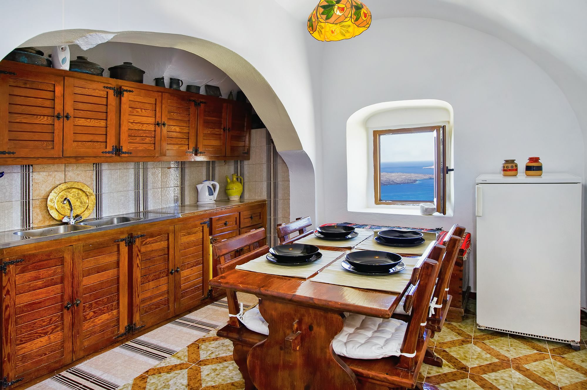 Iriana Suites Firá Buitenkant foto