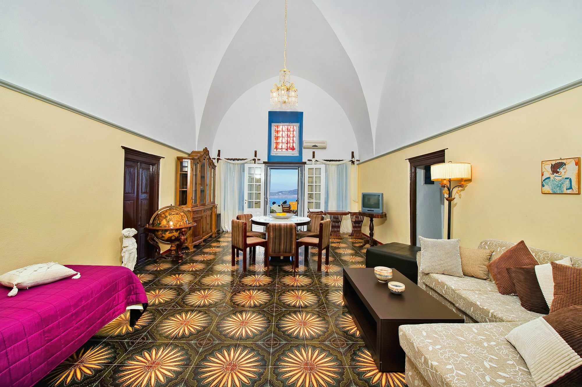 Iriana Suites Firá Buitenkant foto