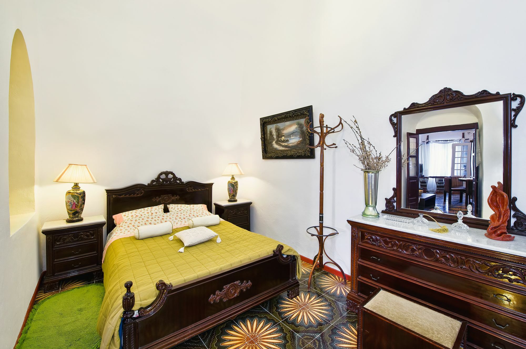Iriana Suites Firá Buitenkant foto